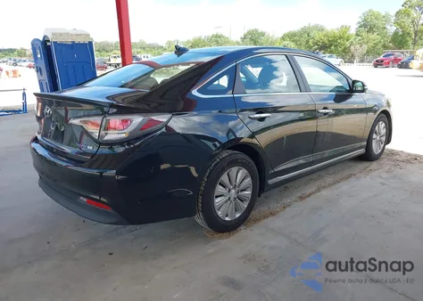 2017 Hyundai Sonata Hybrid Se from USA, damaged, VIN KMHE24L1XHA044682